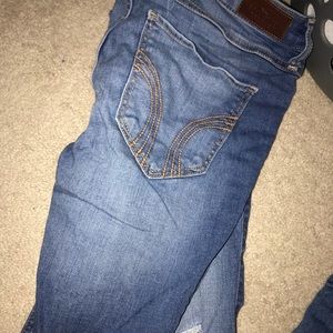 Hollister jeans size 7r!